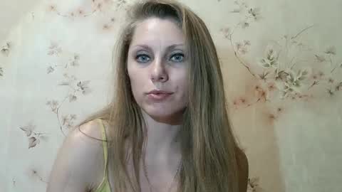 roxyfox18x01 online show from January 10, 8:47 pm