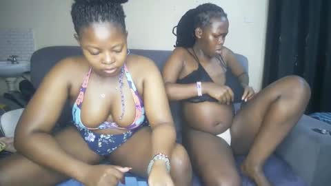 royal_charm online show from March 8, 8:18 am