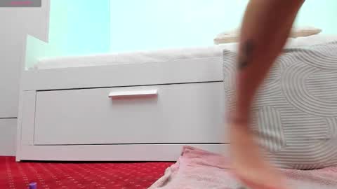 Snapshot of royal_naughty_ chatting on September 12, 6:04 am Bia online show from September 12, 6:04 am