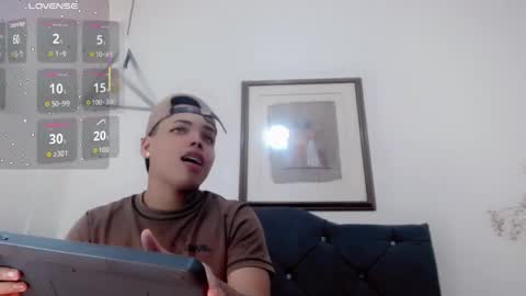 royal_xx online show from March 17, 9:20 pm