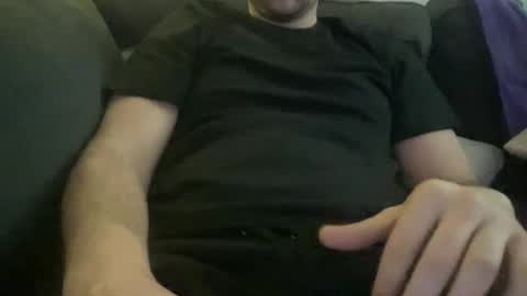 roythegil online show from February 3, 12:58 am