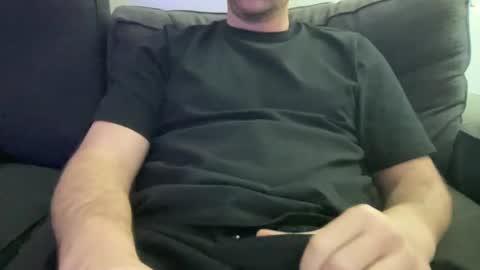 roythegil online show from January 5, 10:29 pm