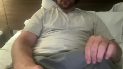 roythegil online show from June 25, 2:52 am