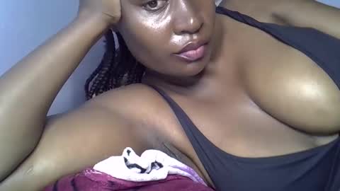 rozie34 online show from March 11, 11:08 pm