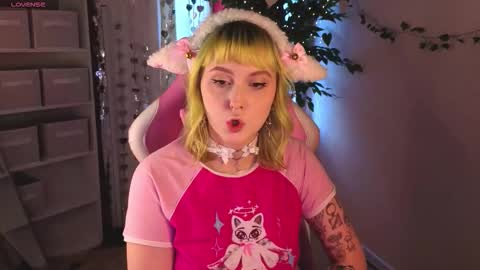 Roziett online show from March 11, 9:45 am