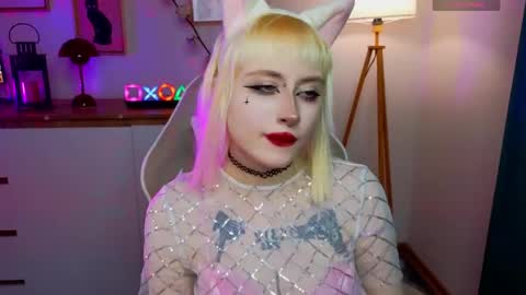 Rraffaellka online show from April 28, 10:25 pm