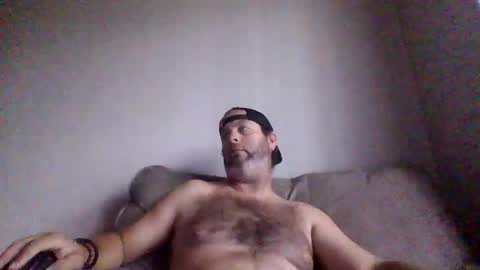 rubbingoneout714 online show from April 21, 3:41 pm