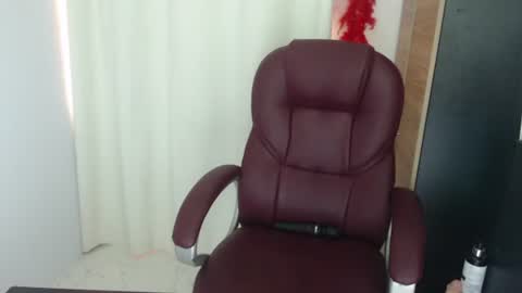 Rubi online show from June 15, 3:48 pm