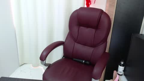 Rubi online show from July 21, 3:14 pm