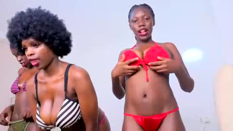 ruby_eva90 online show from July 15, 1:49 pm