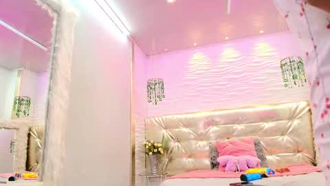 RUBY  online show from December 3, 2:18 pm