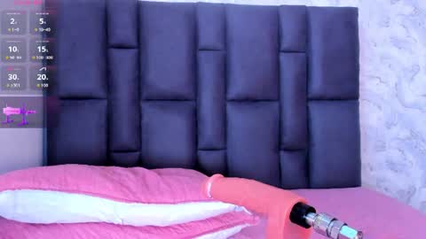 ruby_nights online show from June 17, 12:21 pm