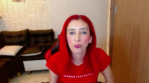 ruby_your_milf online show from May 1, 8:58 pm