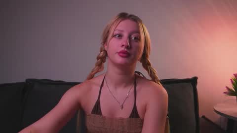 Mila online show from October 1, 5:12 pm