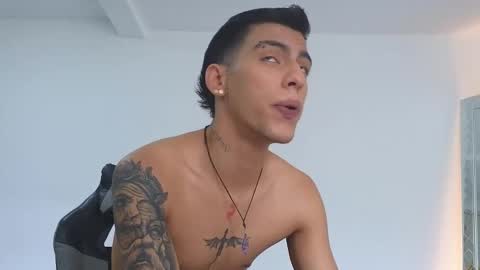  R U S S E L L  online show from October 3, 12:35 pm