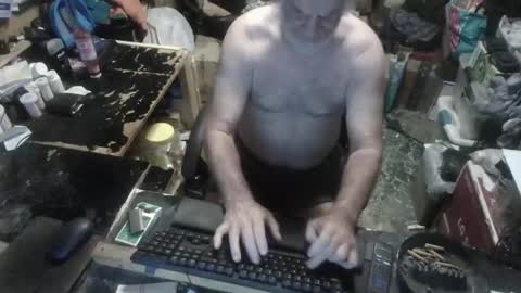 Snapshot of russtenail21 chatting on September 23, 8:59 pm Russtenail21 online show from September 23, 8:59 pm