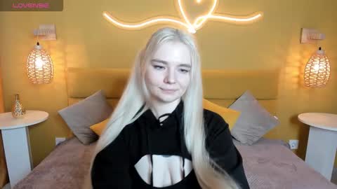 ruthbryant online show from September 14, 9:00 am