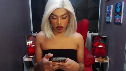 ruthlesshugecockforu online show from February 20, 5:01 am