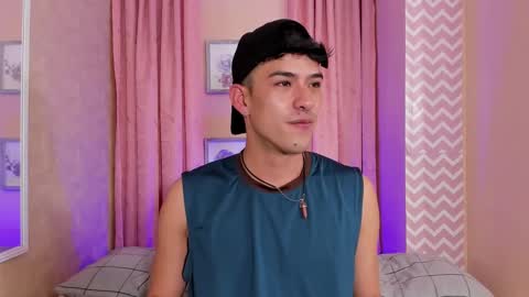 Ryan online show from December 22, 7:42 pm