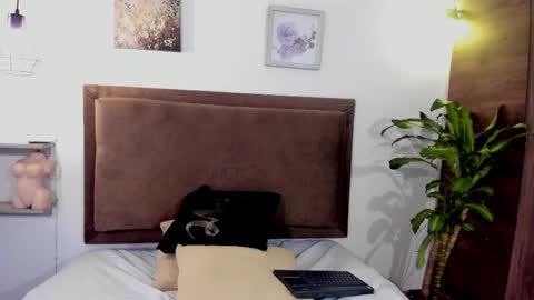    online show from March 11, 12:41 pm