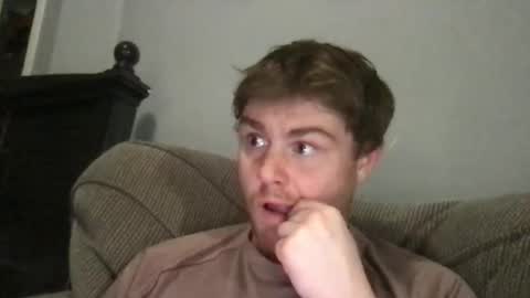 ryanhung_57 online show from March 13, 3:43 am