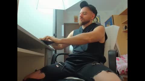 Ryanstone  online show from November 20, 6:34 am