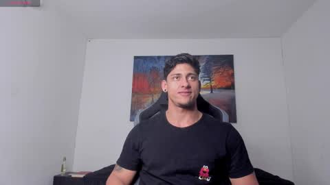ryanwhite3 online show from April 24, 1:18 am