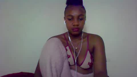 Snapshot of rycie chatting on September 30, 8:19 pm Rycie online show from September 30, 8:19 pm