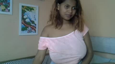rywanna online show from July 9, 9:02 am