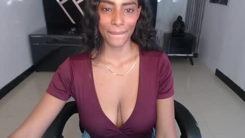 saara_ch1 online show from March 11, 9:29 pm