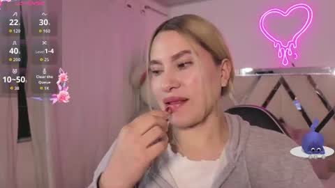 saaya_tay online show from June 11, 3:15 am
