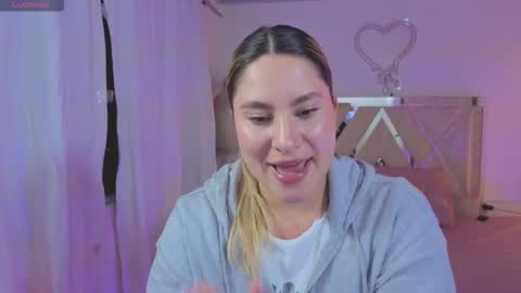 saaya_tay online show from March 10, 3:22 am