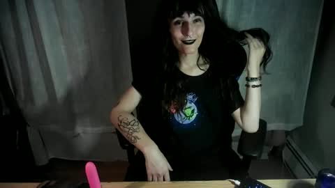sabinewinters online show from June 7, 12:16 am