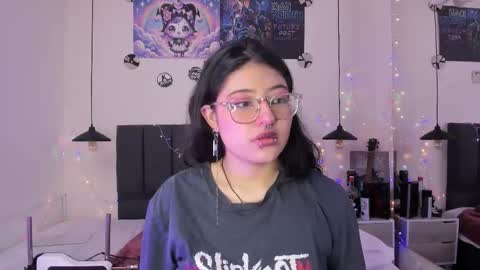 Sabrina  online show from March 7, 11:43 am