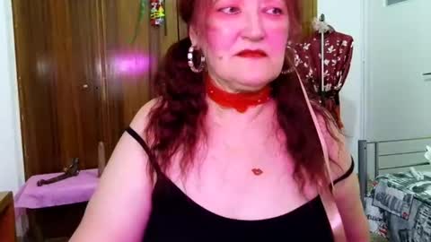SabrinaXlovess online show from June 30, 6:06 pm