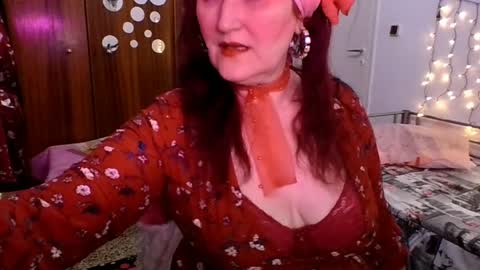 SabrinaXlovess online show from April 1, 6:05 pm