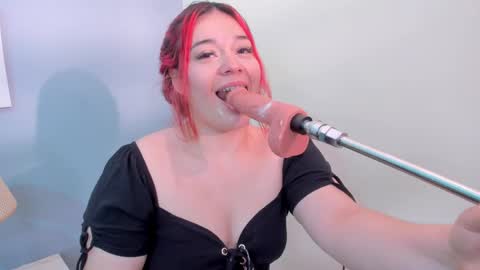 sabrinna  online show from June 3, 8:03 pm