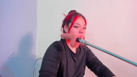 sabrinna  online show from June 10, 7:57 pm