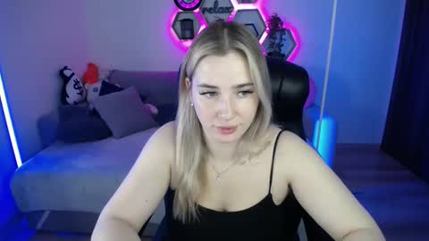 Sabrina Violet online show from November 5, 9:22 am