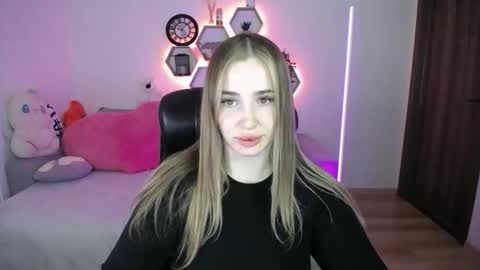 Sabrina Violet online show from May 3, 8:09 am