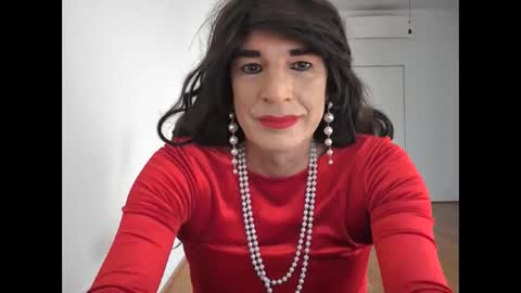 Snapshot of sabry_98 chatting on December 11, 9:09 am Sabrina online show from December 11, 9:09 am