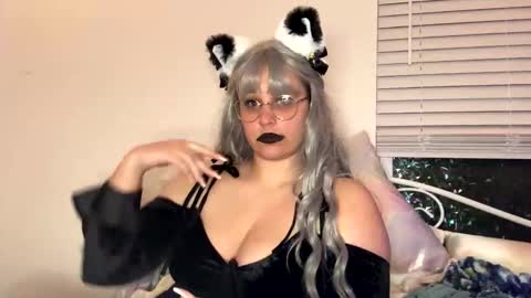 sweet angel baby  online show from September 27, 5:27 am