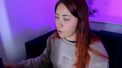 Cami online show from May 4, 6:58 pm