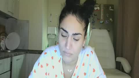 Queen online show from November 22, 2:04 pm