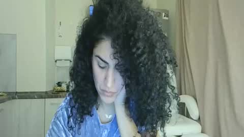 Queen online show from November 30, 4:47 pm