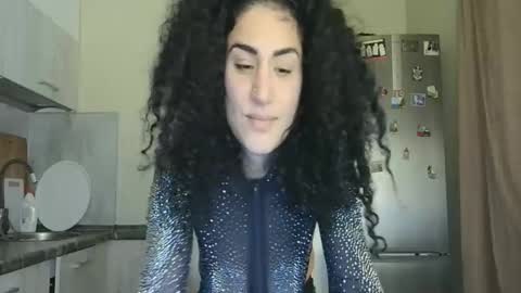 Queen online show from November 25, 3:44 pm