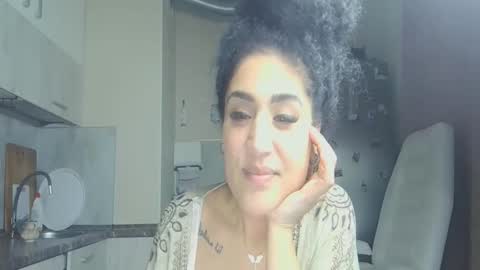 Queen online show from October 25, 6:19 pm