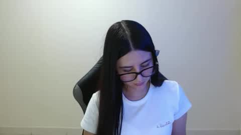 Sahaliefox  online show from January 9, 8:47 pm