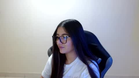 Sahaliefox  online show from July 30, 9:26 pm