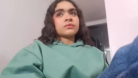 sara online show from February 27, 1:31 am